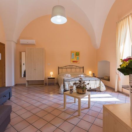 Le Dimore Dei Messapi Bed and Breakfast Ugento Εξωτερικό φωτογραφία